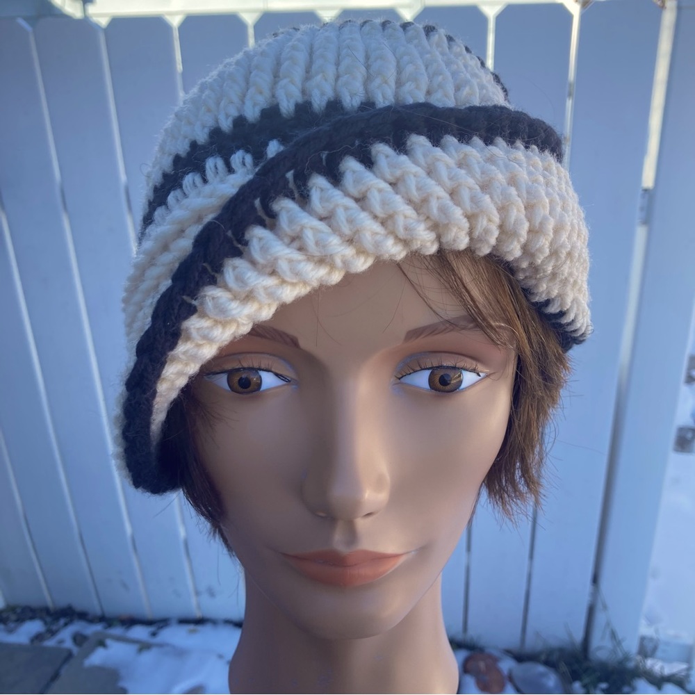 Handmade crochet vintage flapper 1920s style winter hat cloche ONE OF A KIND